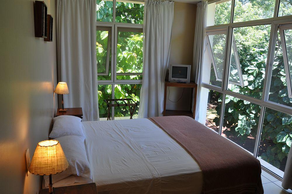 Iguazu Inn Hostel Puerto Iguazú Zewnętrze zdjęcie