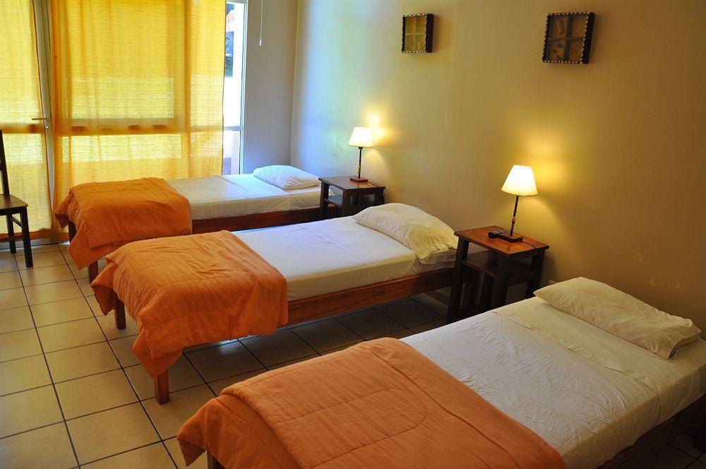 Iguazu Inn Hostel Puerto Iguazú Zewnętrze zdjęcie
