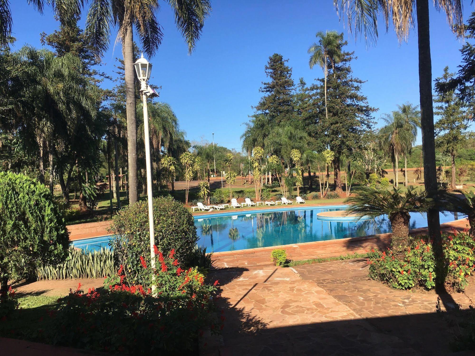 Iguazu Inn Hostel Puerto Iguazú Zewnętrze zdjęcie