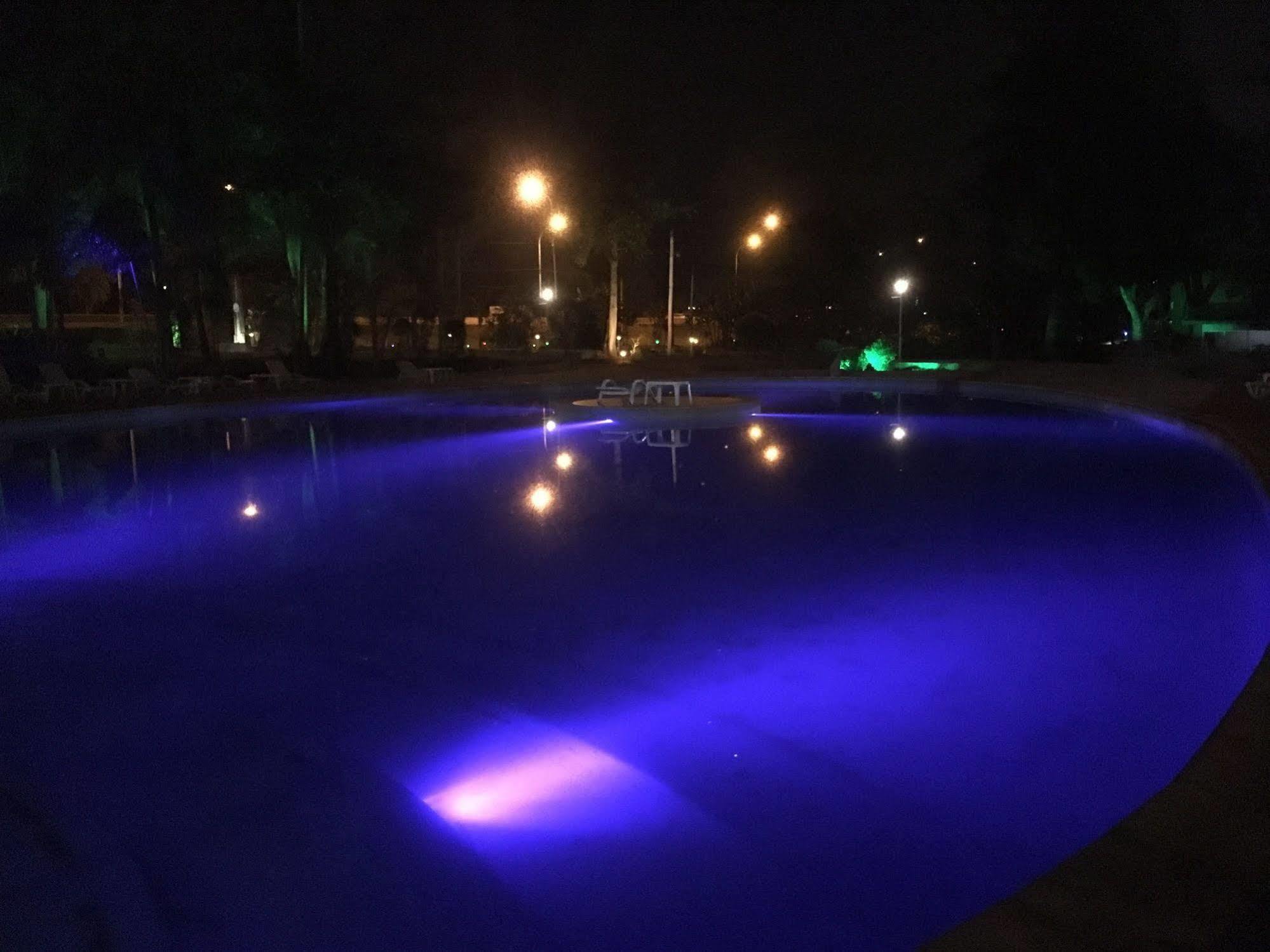 Iguazu Inn Hostel Puerto Iguazú Zewnętrze zdjęcie