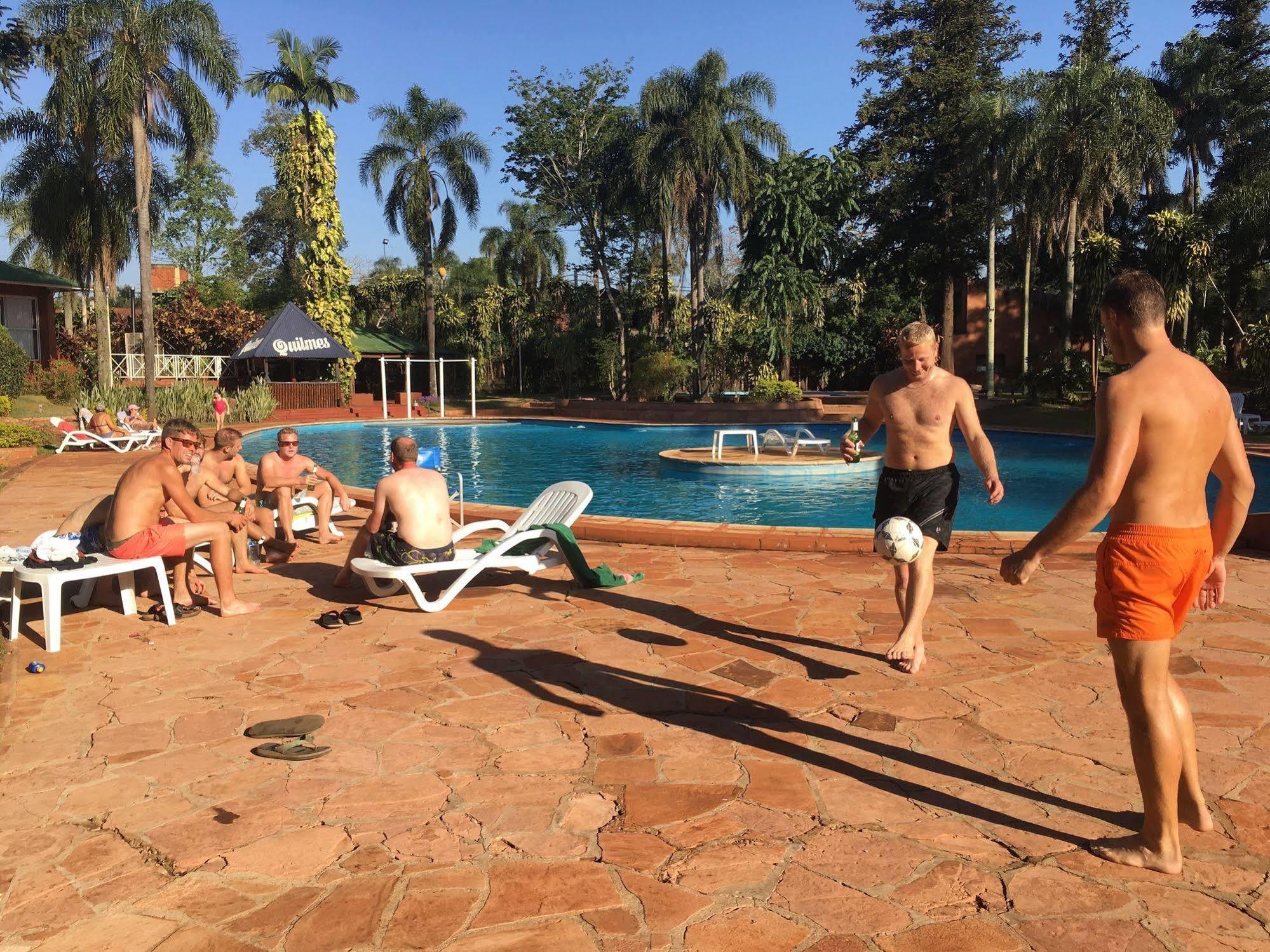Iguazu Inn Hostel Puerto Iguazú Zewnętrze zdjęcie
