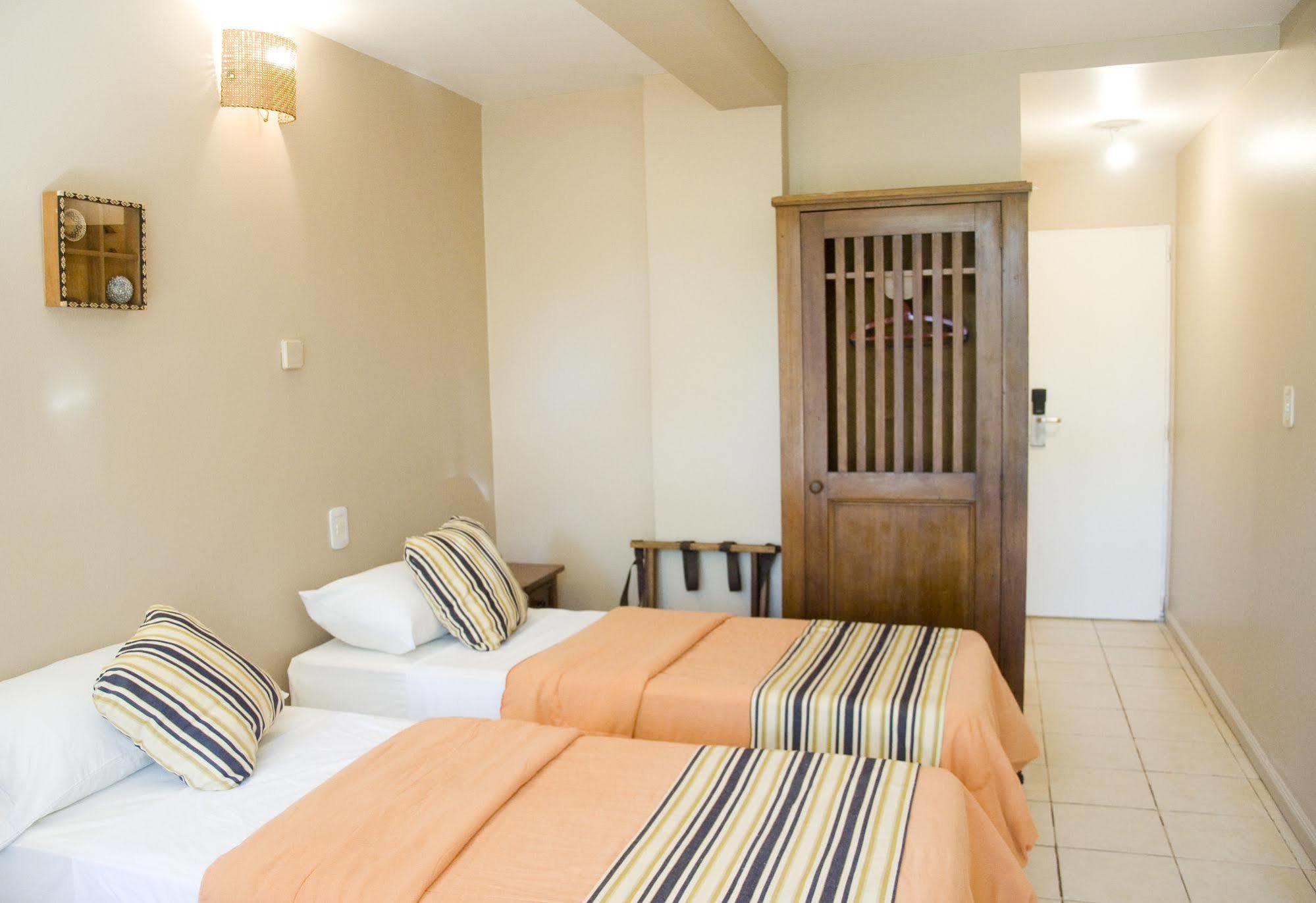 Iguazu Inn Hostel Puerto Iguazú Zewnętrze zdjęcie