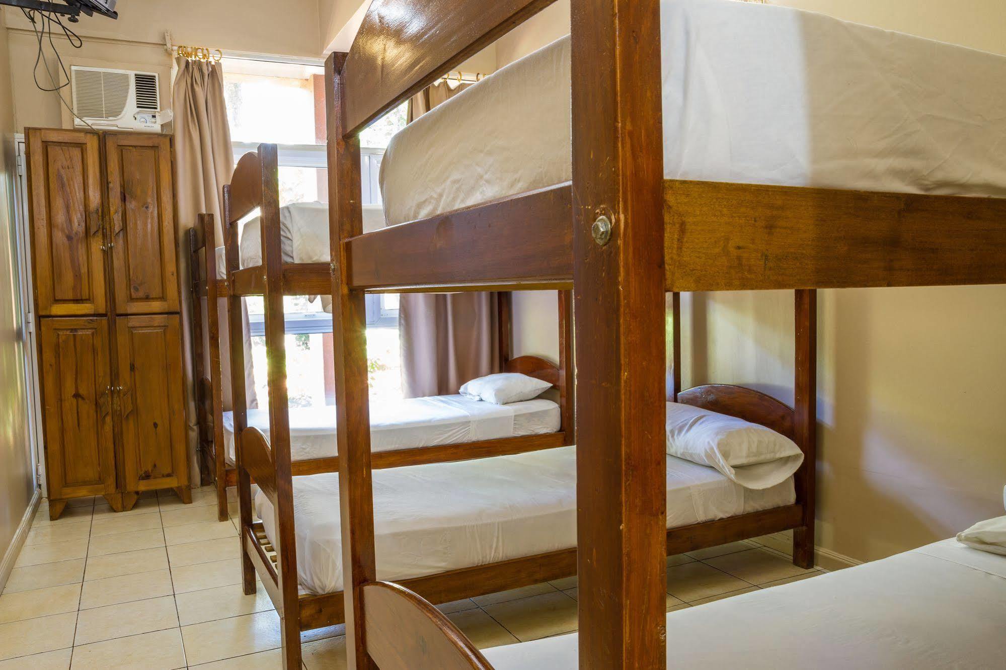 Iguazu Inn Hostel Puerto Iguazú Zewnętrze zdjęcie